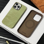 Soft flannel exterior with a sturdy PC core and smooth microfiber leather interior — designed for timeless elegance. MagSafe Compatible