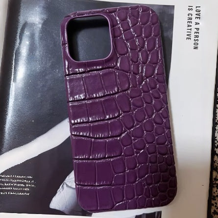 Hand-Crafted Leather Crocodile-Embossed Mulberry Purple Phone Case – Compatible with iPhone 15 Series