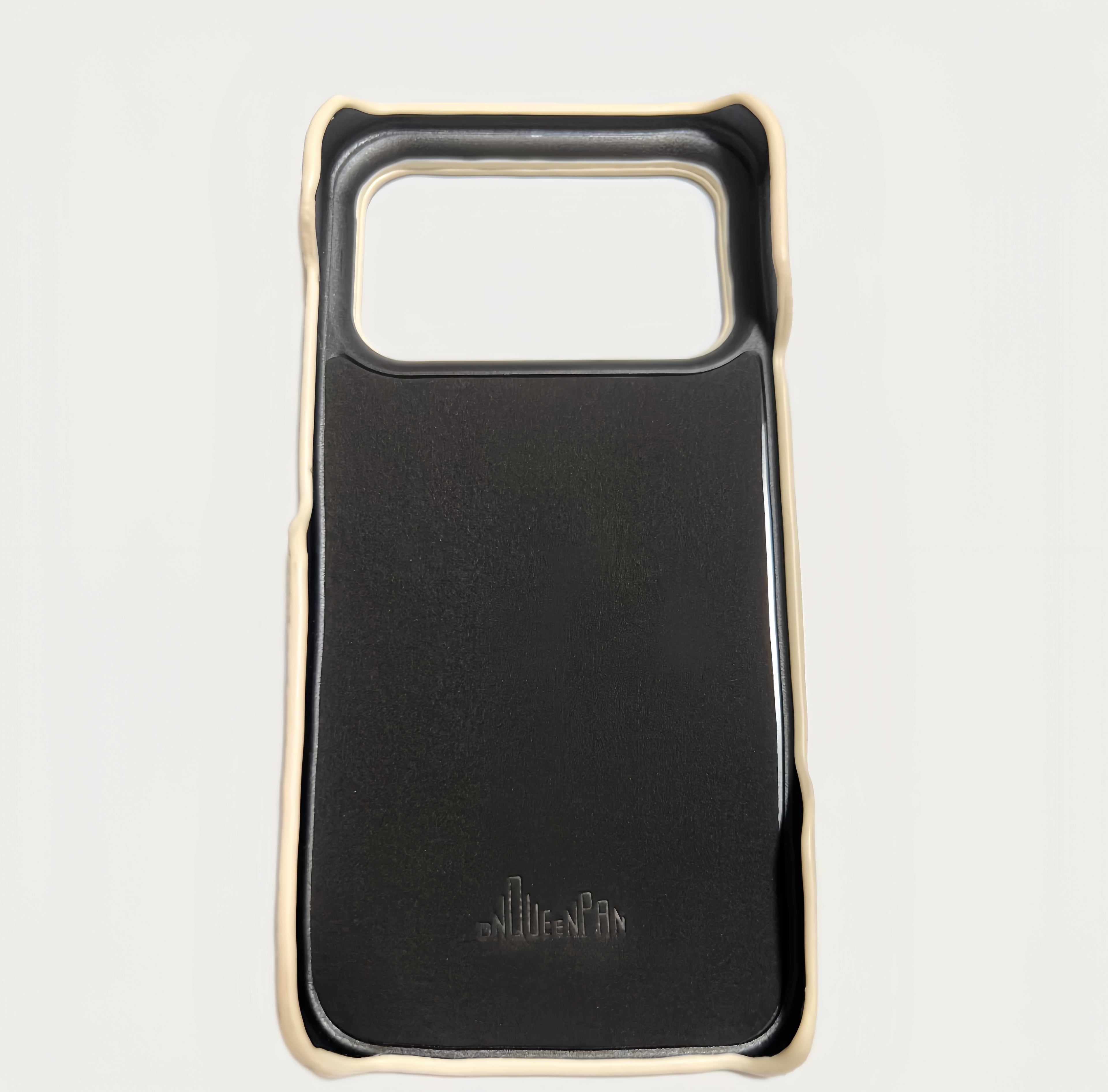 Hand-Crafted Cream White Leather Phone Case – Compatible with iPhone 17 Series